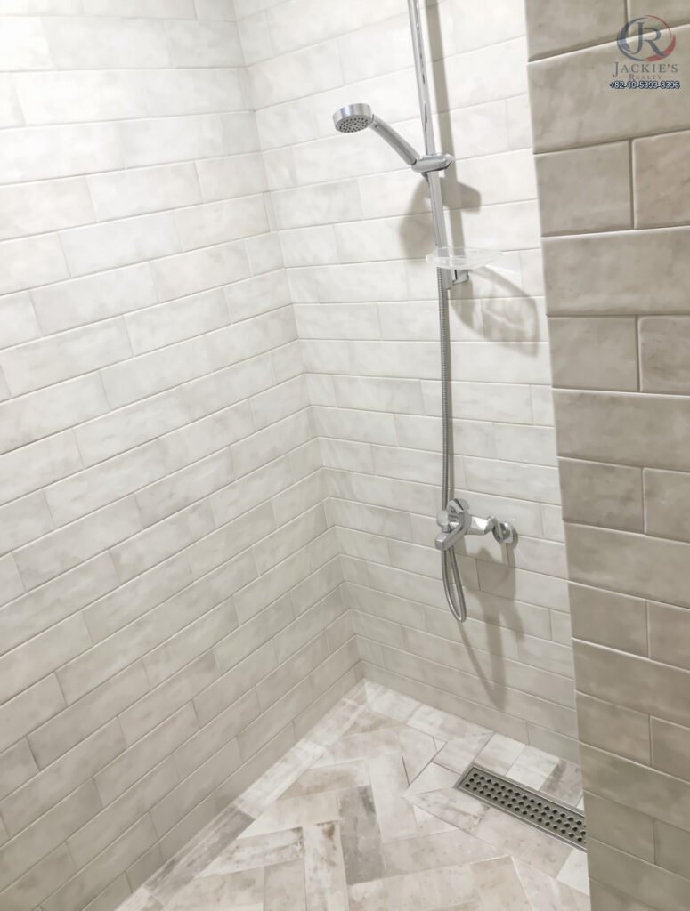 2.5 Rooms / 2 Baths Detached Home near Adams Gate photo 8