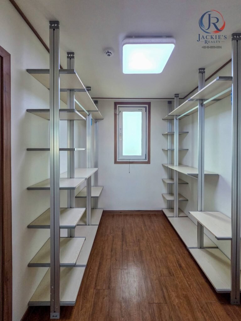 4 Rooms / 4 Baths Detached Home near Adams Gate photo 17