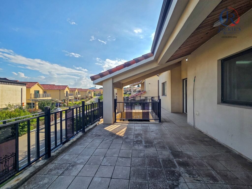 4 Rooms / 4 Baths Detached Home near Adams Gate photo 24